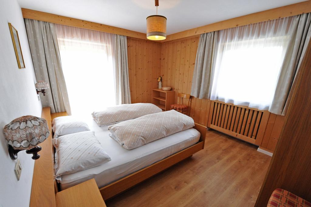 Apartments Villa Rosa Selva di Val Gardena Rom bilde